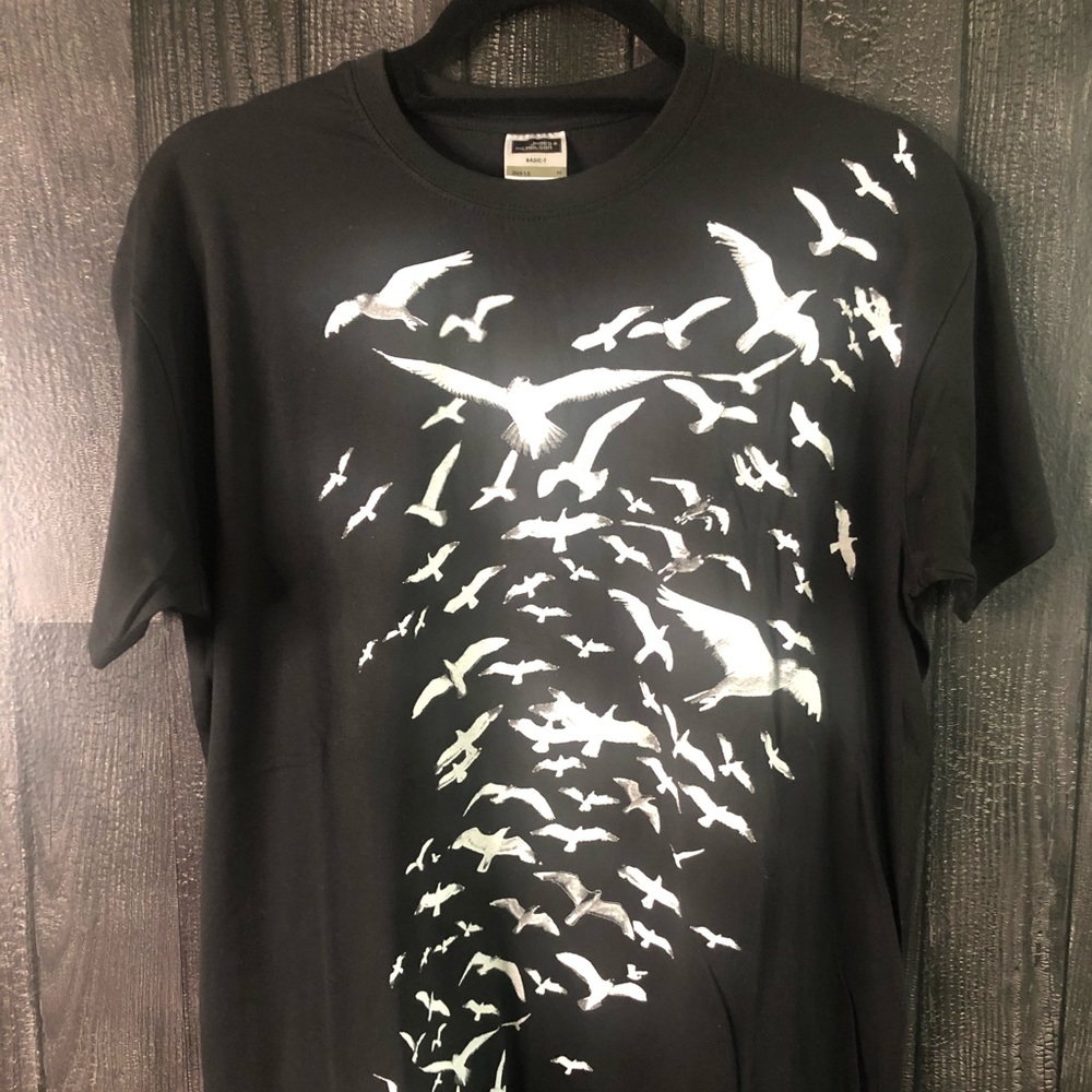 Birds Fly Print T-shirt